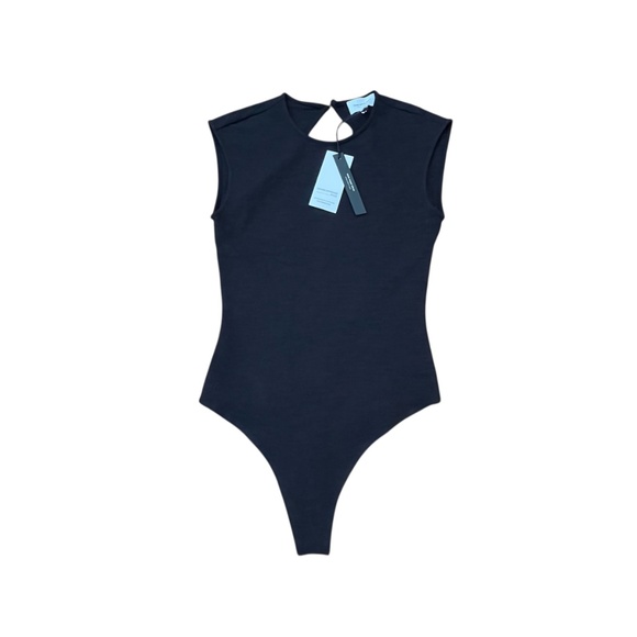 Who What Wear Megan Textured Open Back Bodysuit - Picture 2 of 9